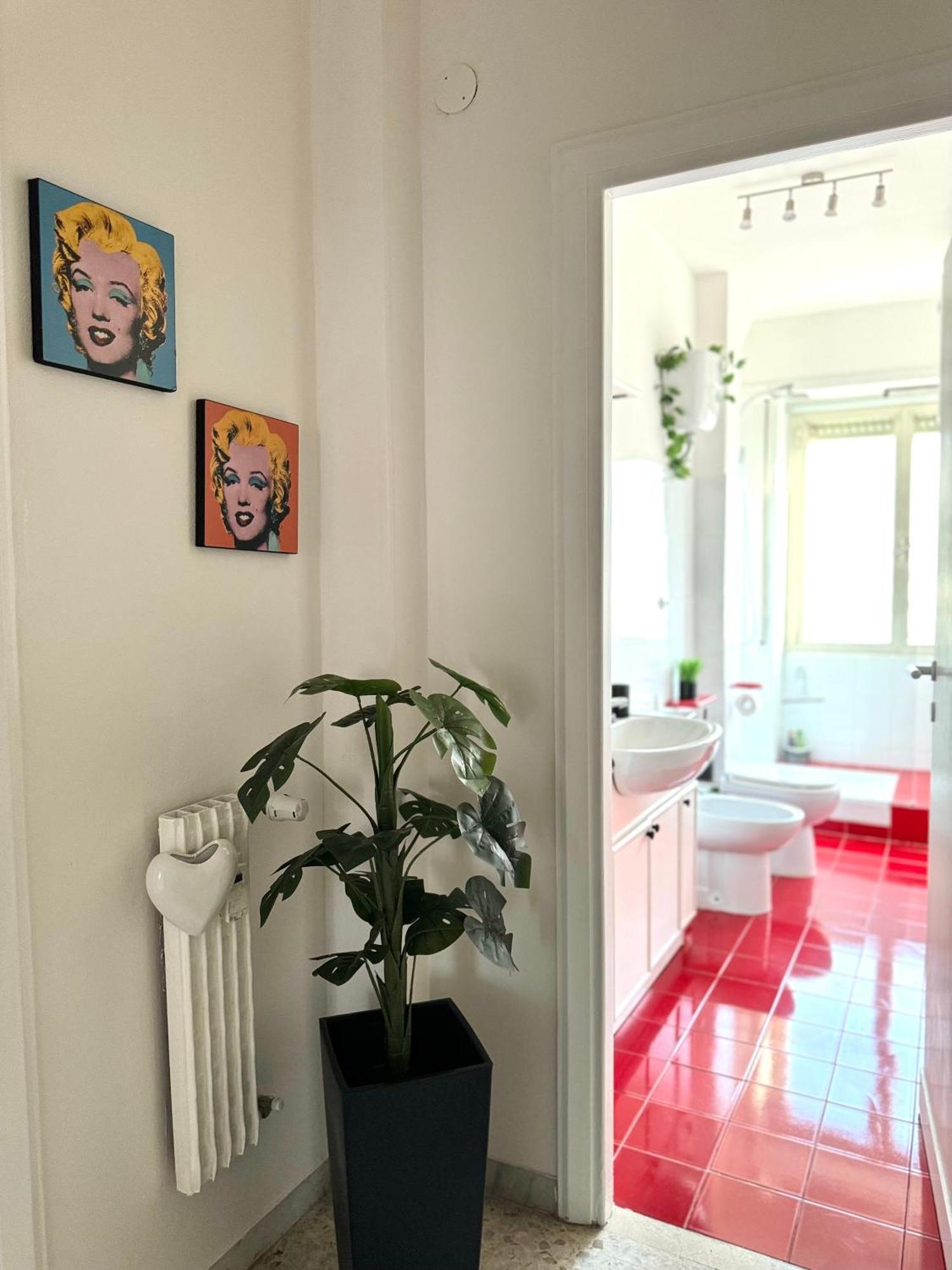 Casualsuiteradio Rom Exteriör bild